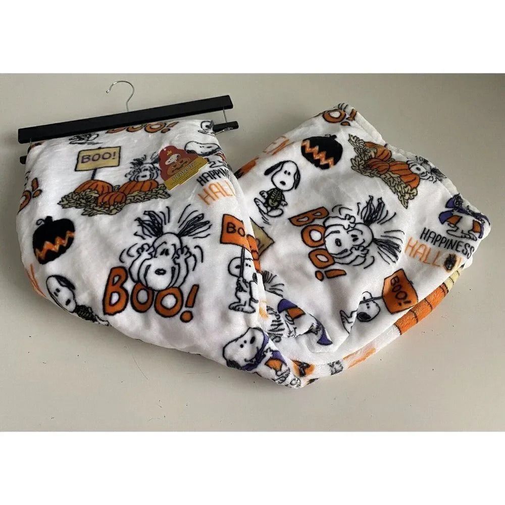 Peanuts‎ Halloween BOO Soft Blanket Throw Jack-o-Lantern Snoopy Woodstock 50X70”